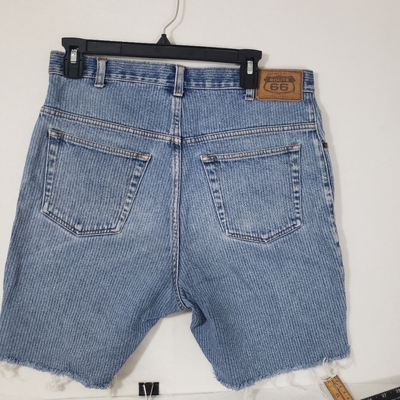 ROUTE 66 CUTOFF Shorts DENIM PINSTRIPE SHORTS HIGH RISE 32 frayed hem - Picture 5 of 8